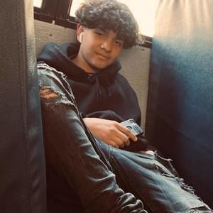 Meet your Posher, Luis